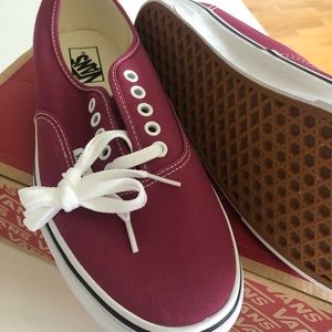 Brand New Vans Men’s Size 10 Off The Wall